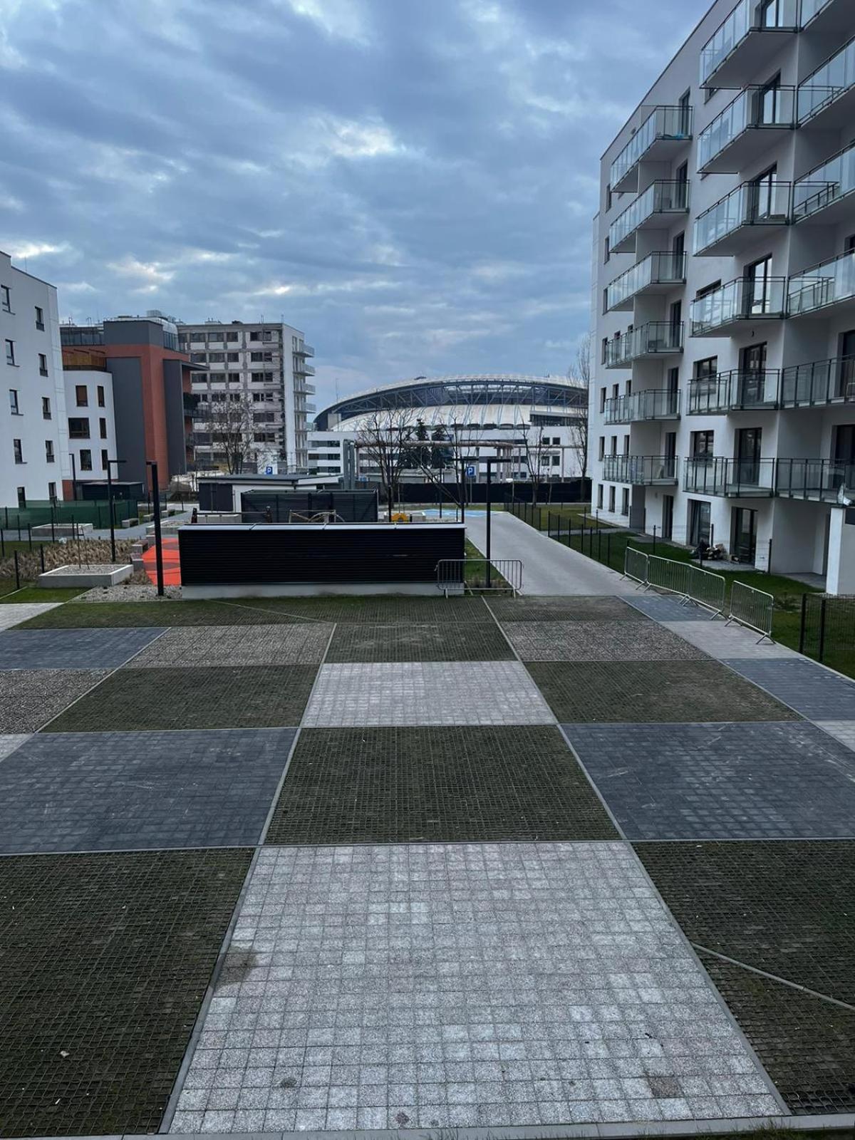 פוזנן Apartament Z Widokiem Na Stadion Styl Industrialny Jedyny Taki Check In 24 H מראה חיצוני תמונה